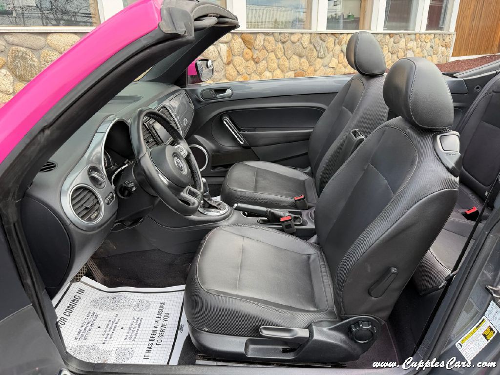 2015 Volkswagen Beetle Image 10