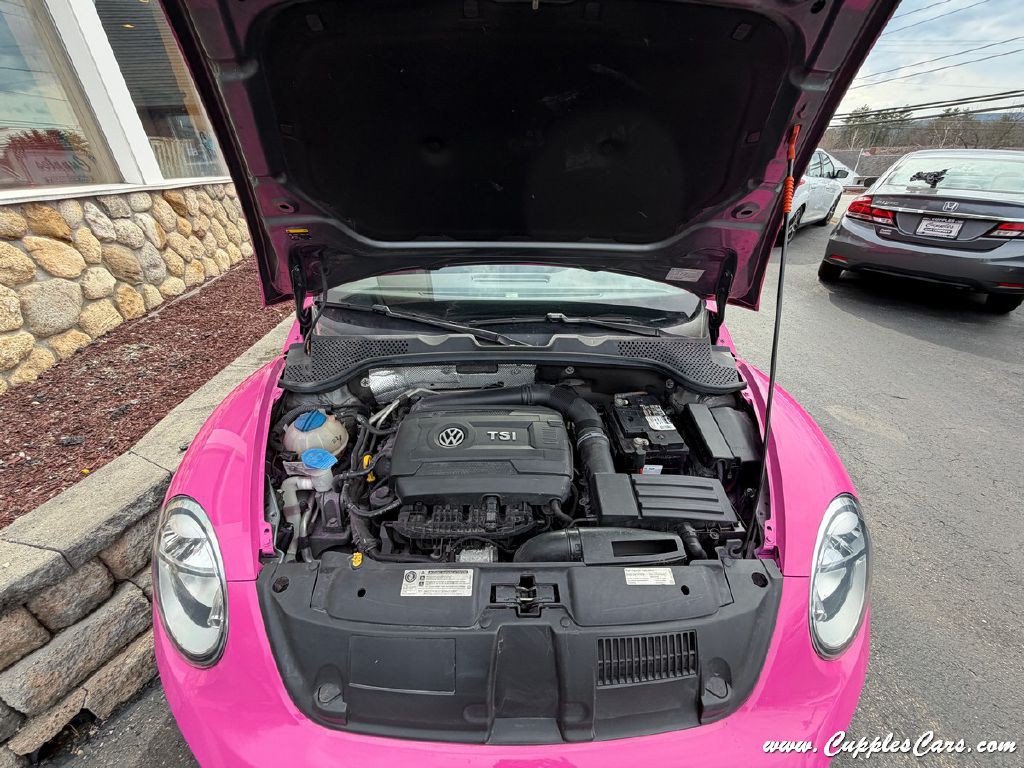 2015 Volkswagen Beetle Image 15