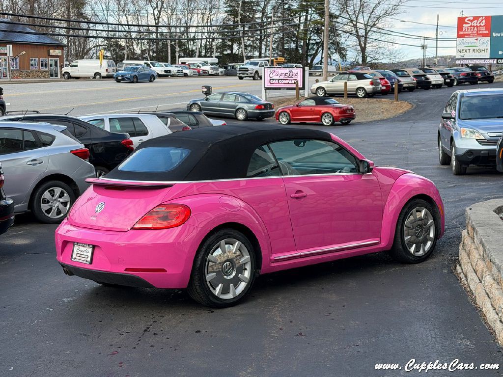 2015 Volkswagen Beetle Image 17