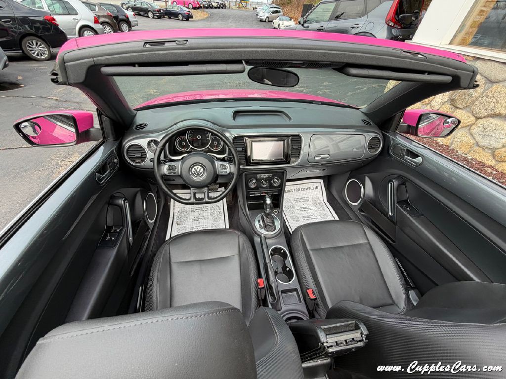 2015 Volkswagen Beetle Image 26