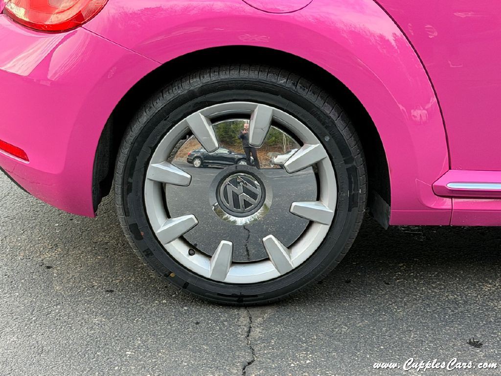 2015 Volkswagen Beetle Image 42