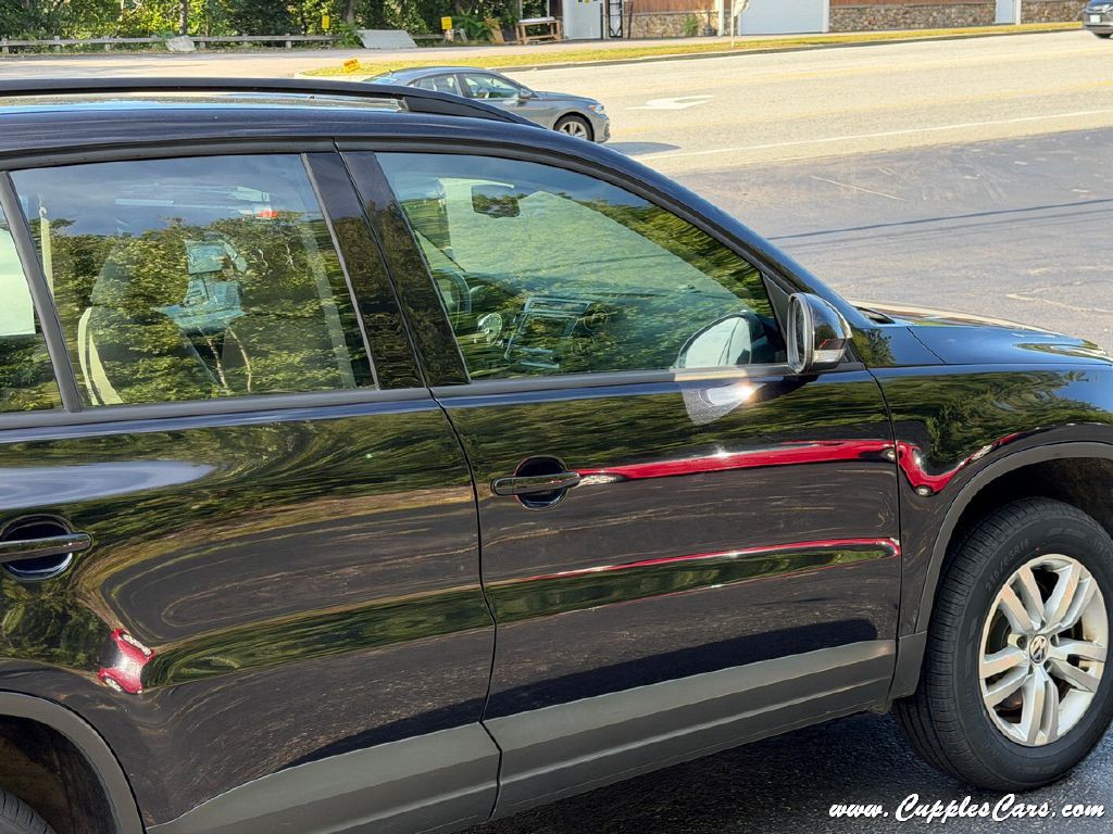 2016 Volkswagen Tiguan Image 34