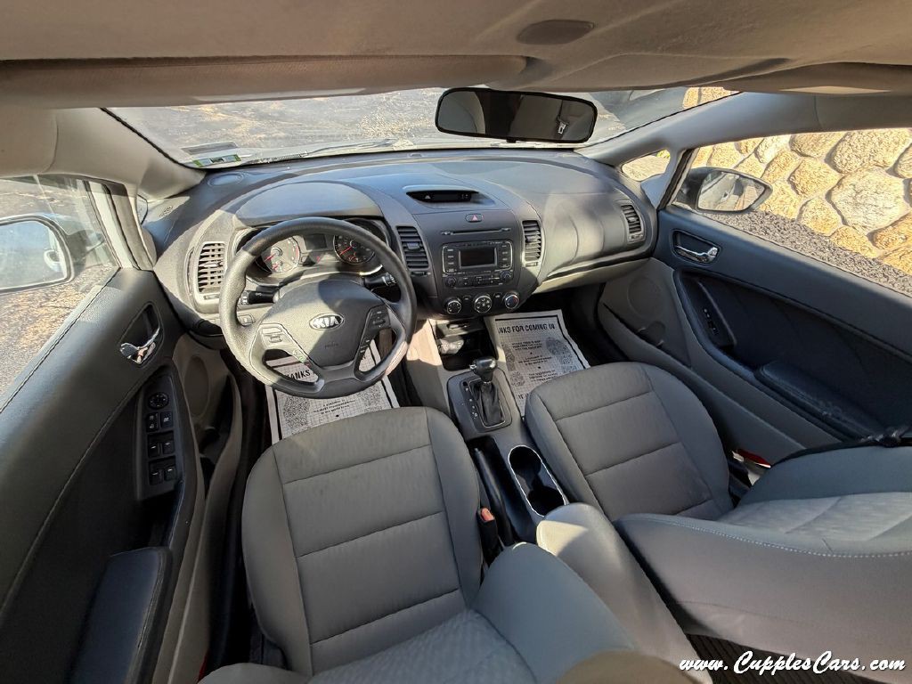 2016 Kia Forte Image 19