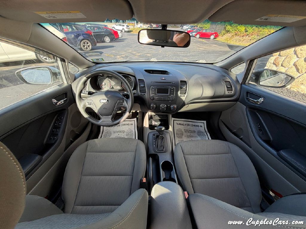 2016 Kia Forte Image 20