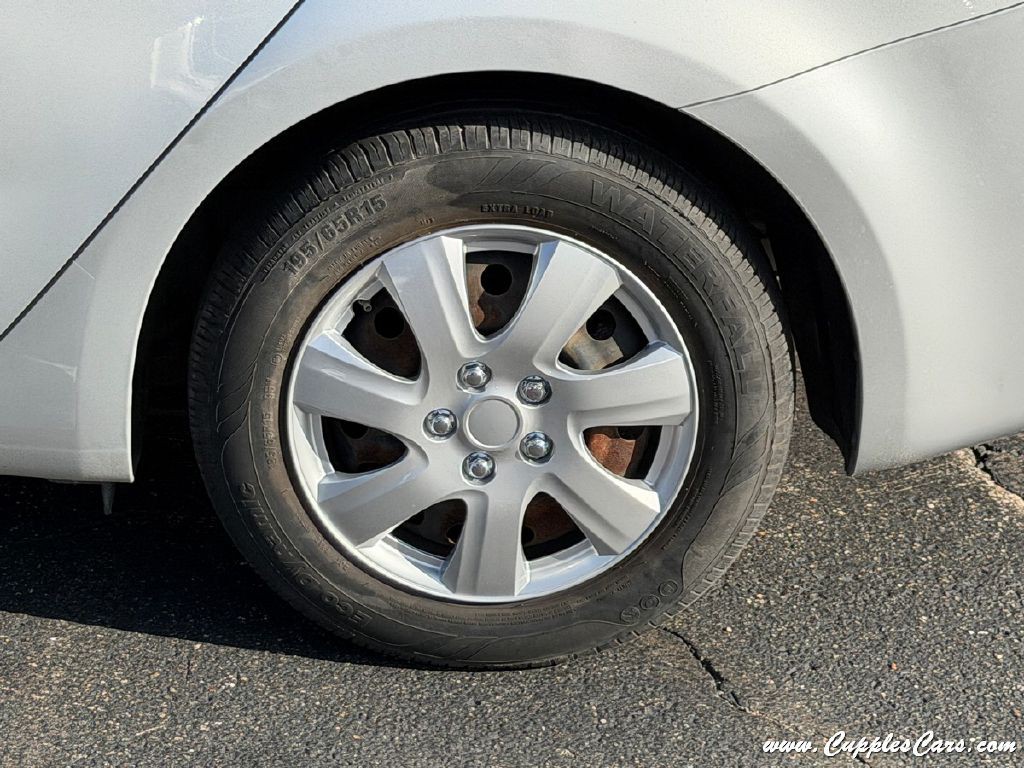 2016 Kia Forte Image 35