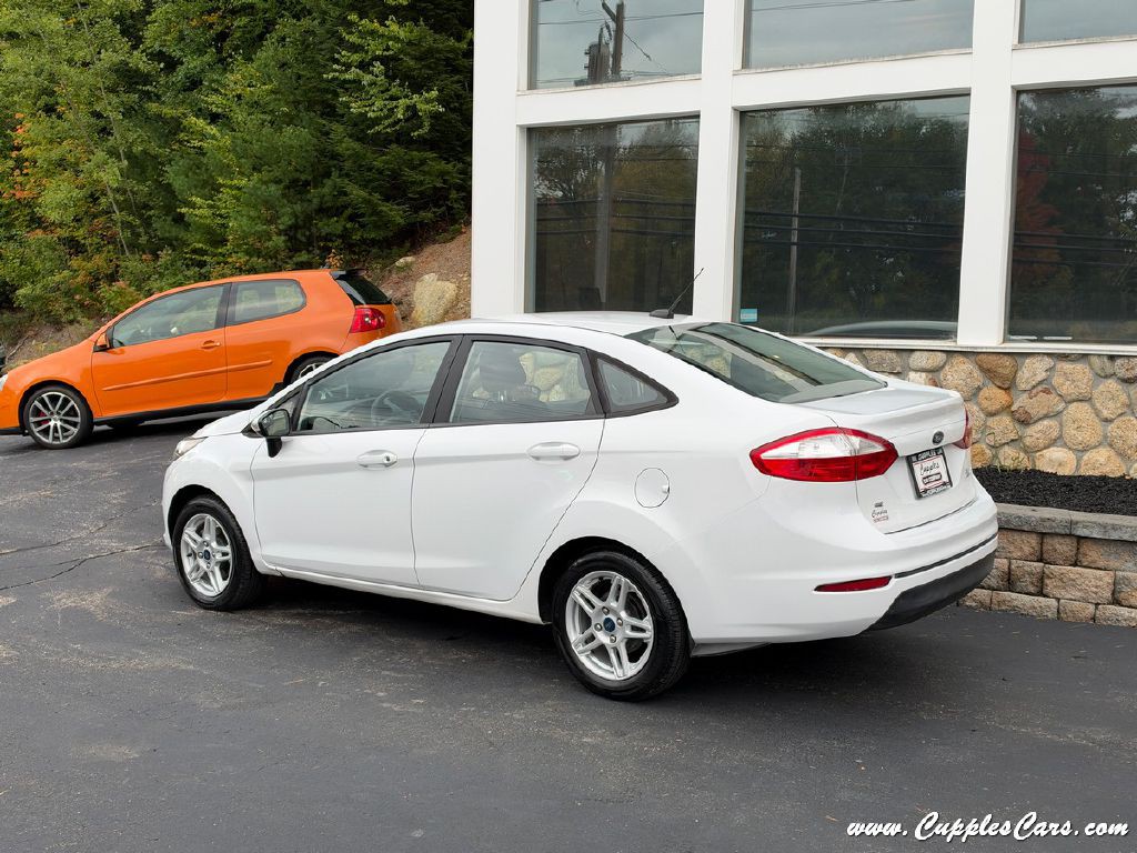 2019 Ford Fiesta Image 2