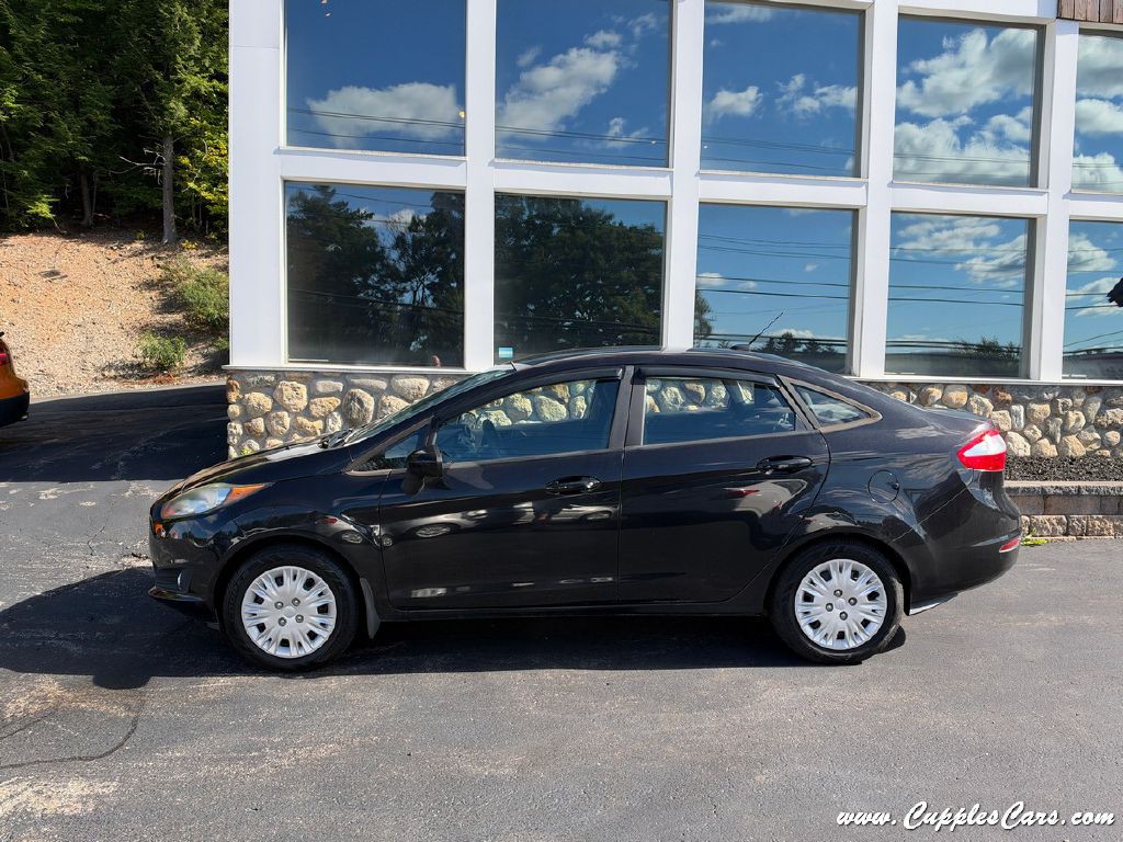 2015 Ford Fiesta Image 9