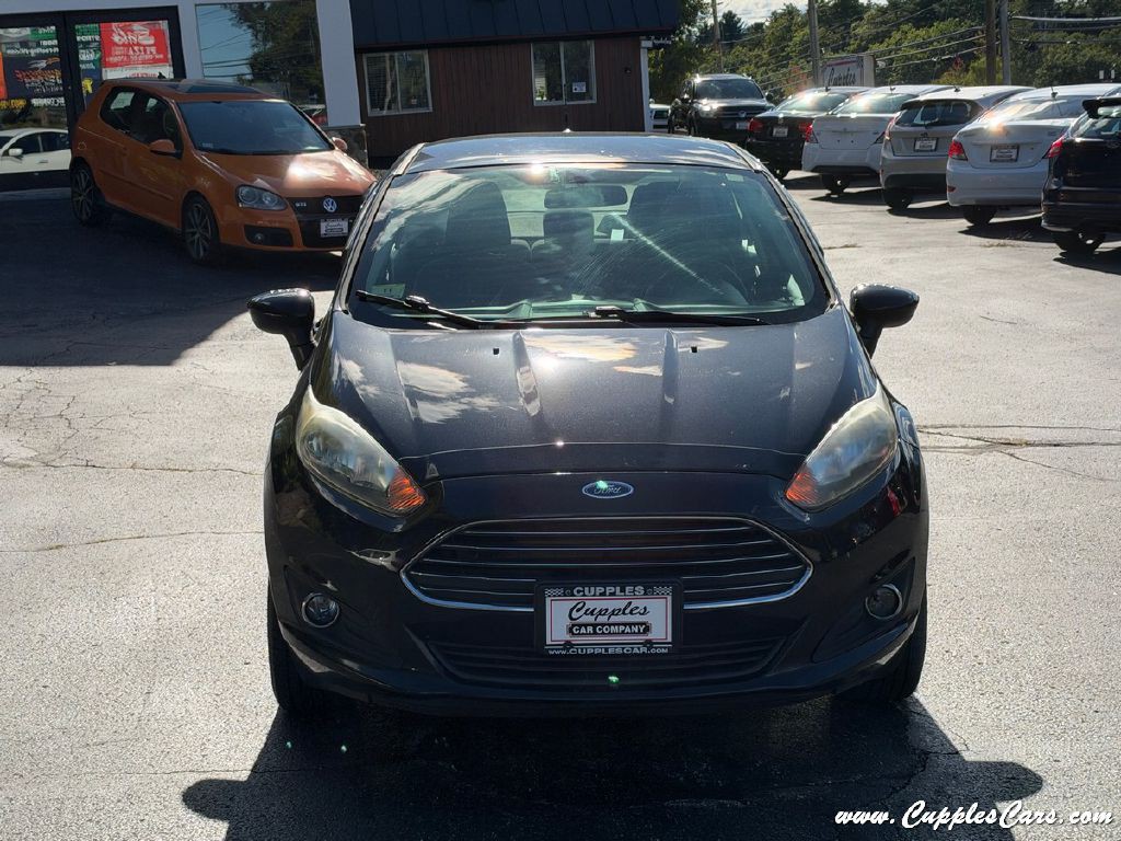 2015 Ford Fiesta Image 24