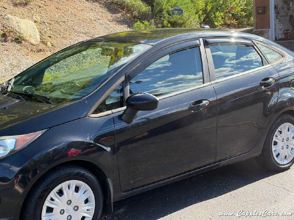 2015 Ford Fiesta Image 26