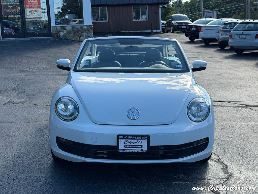 2015 Volkswagen Beetle Image 21