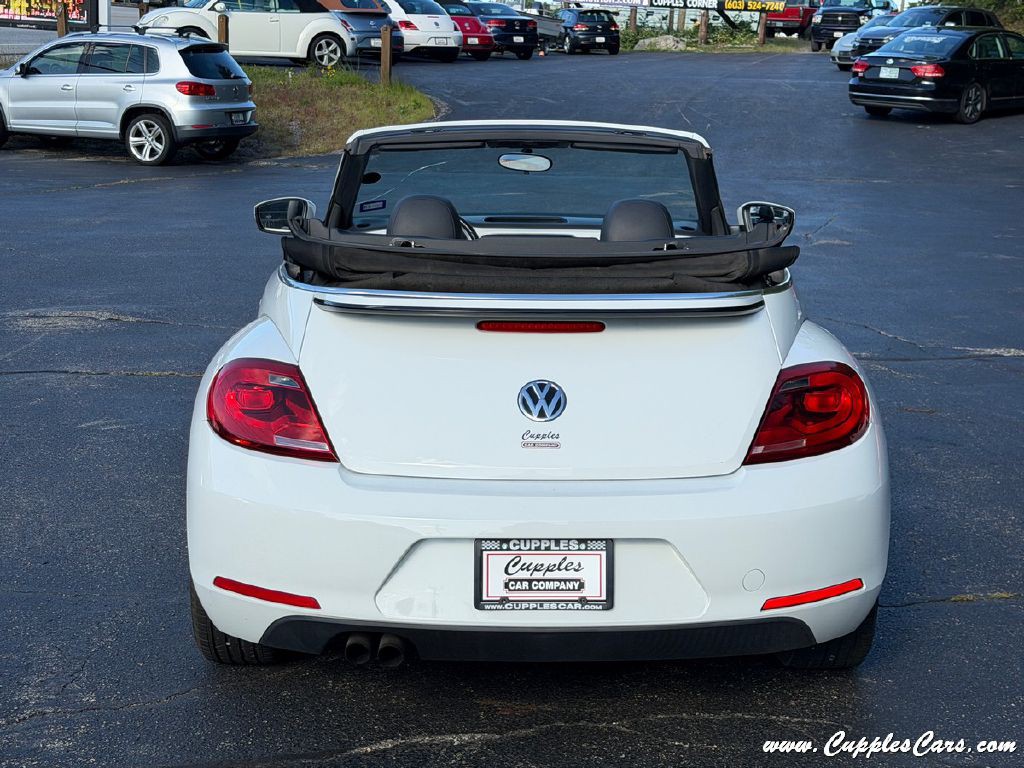2015 Volkswagen Beetle Image 25