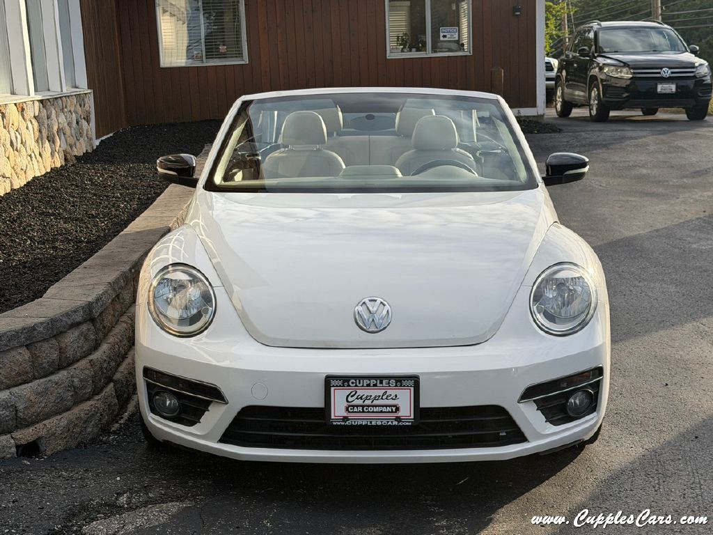 2013 Volkswagen Beetle Image 11
