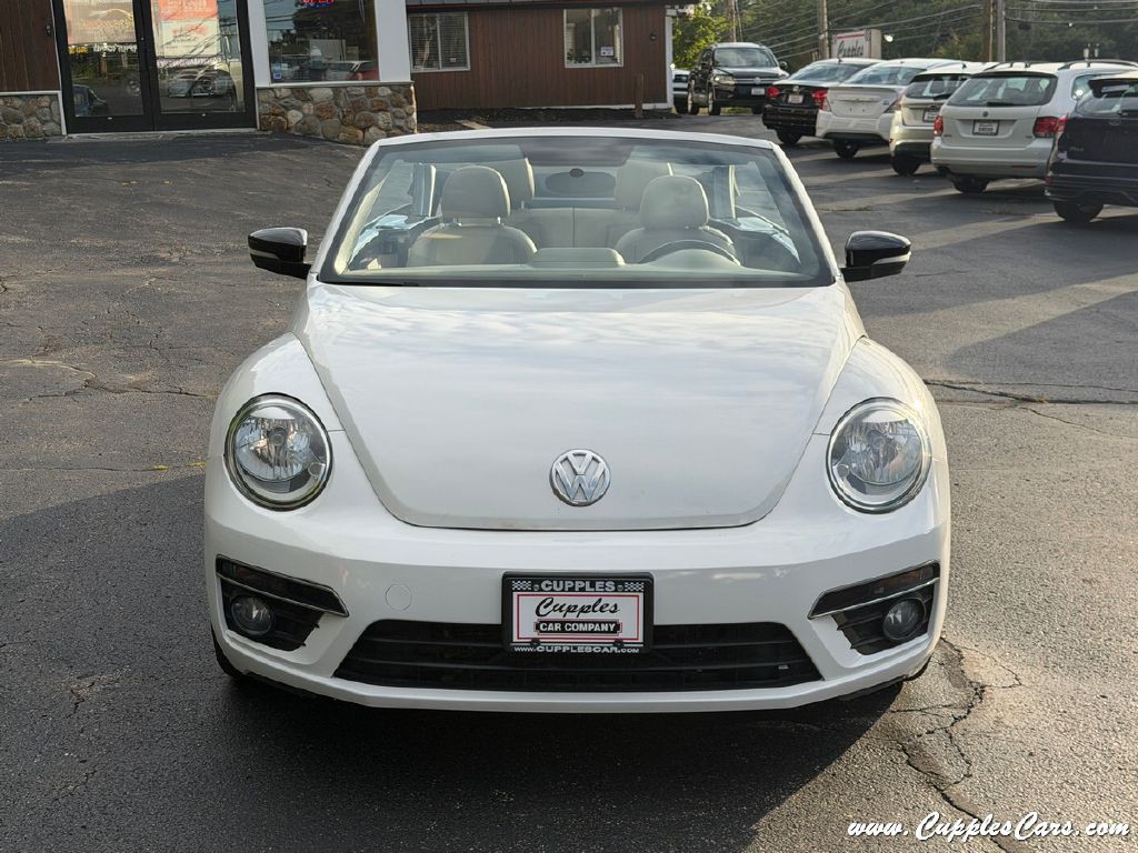 2013 Volkswagen Beetle Image 28