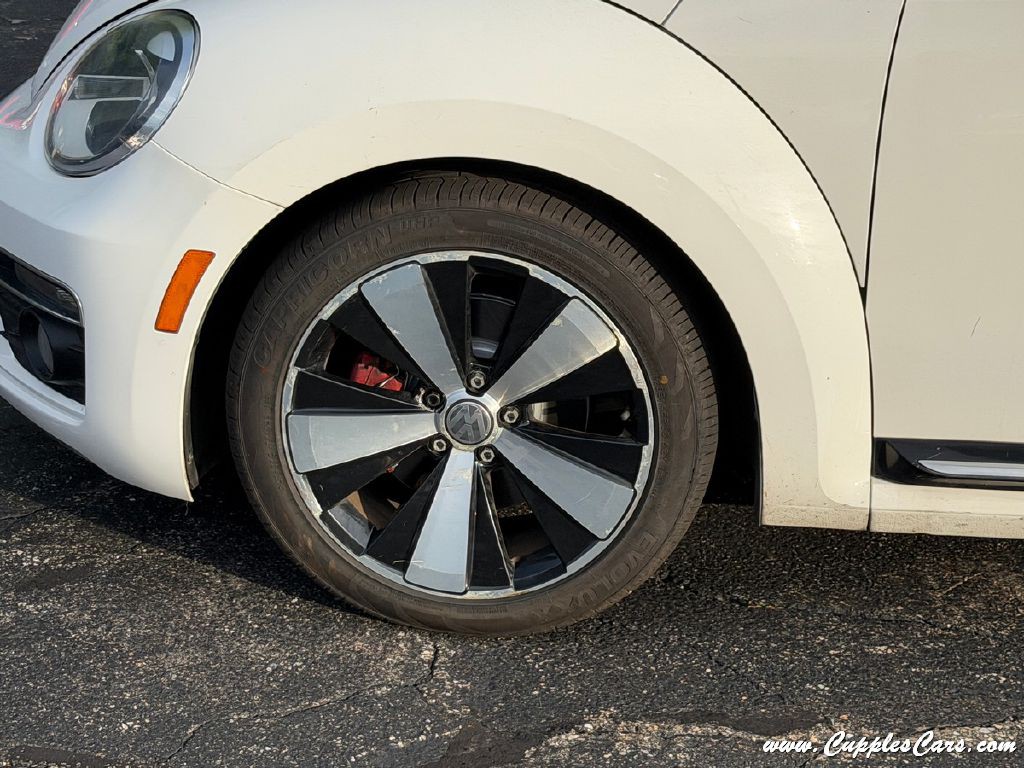 2013 Volkswagen Beetle Image 39