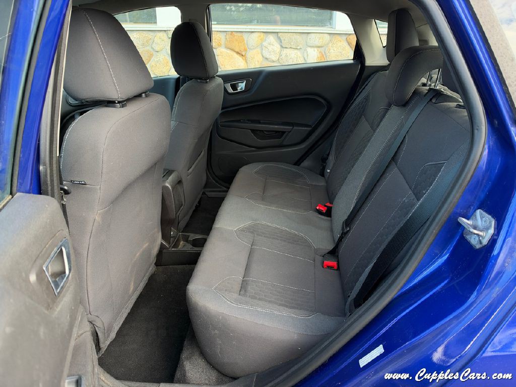2014 Ford Fiesta Image 6