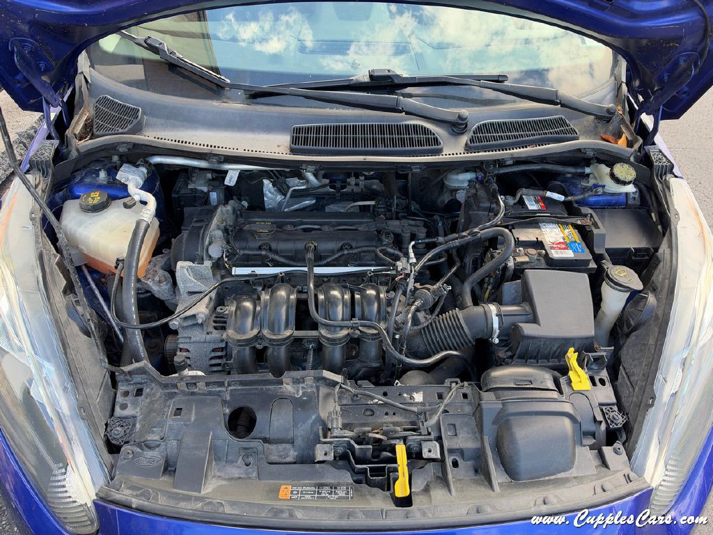 2014 Ford Fiesta Image 12