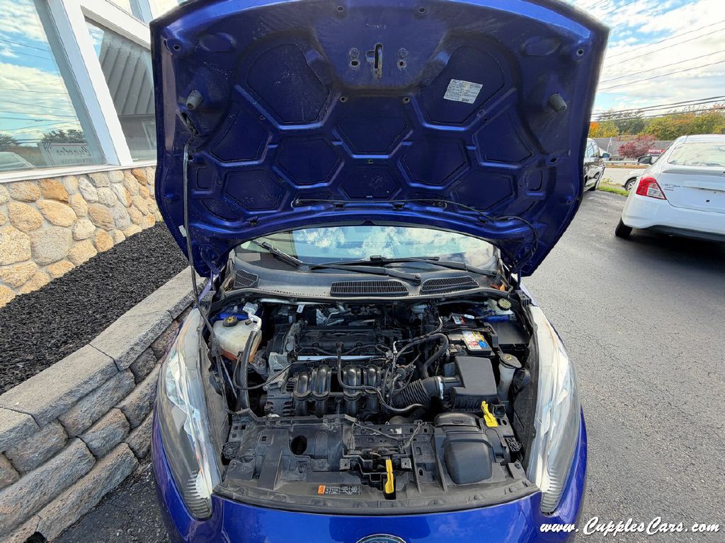 2014 Ford Fiesta Image 13