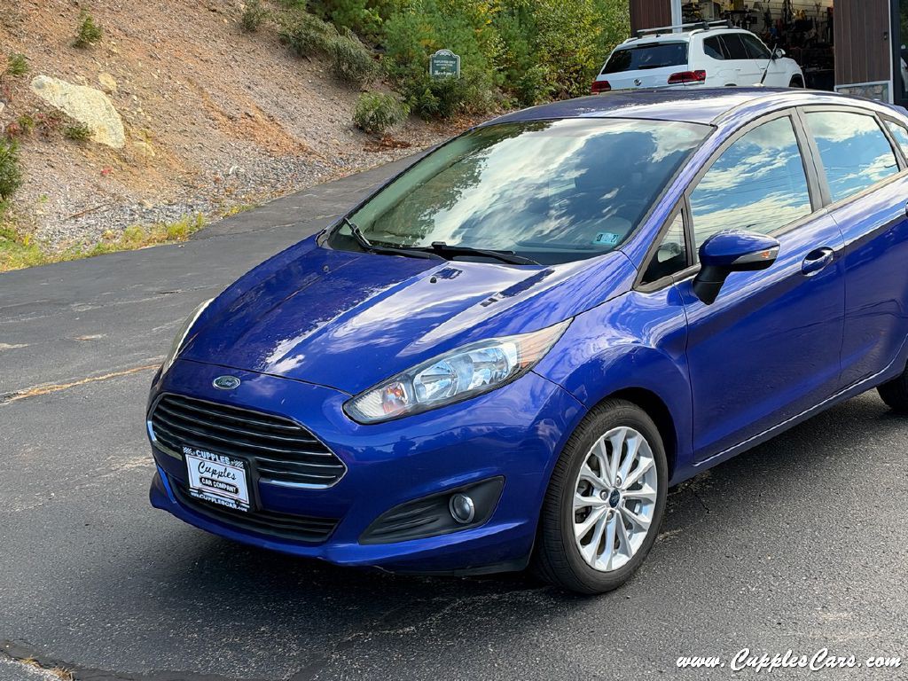 2014 Ford Fiesta Image 24