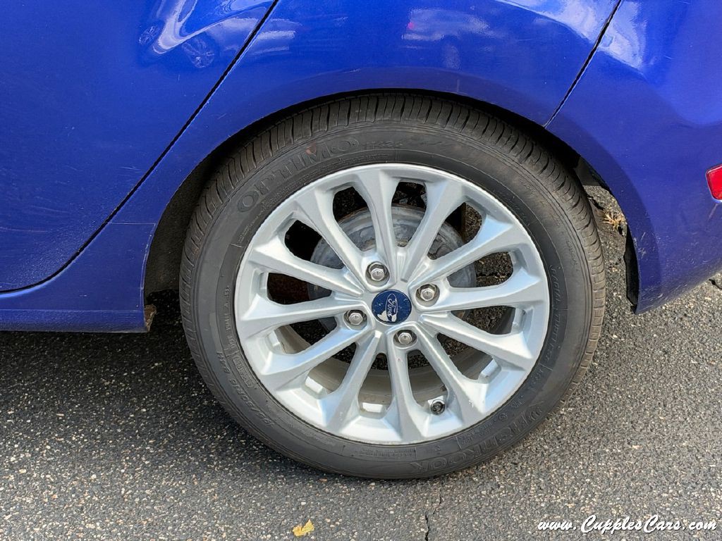 2014 Ford Fiesta Image 35