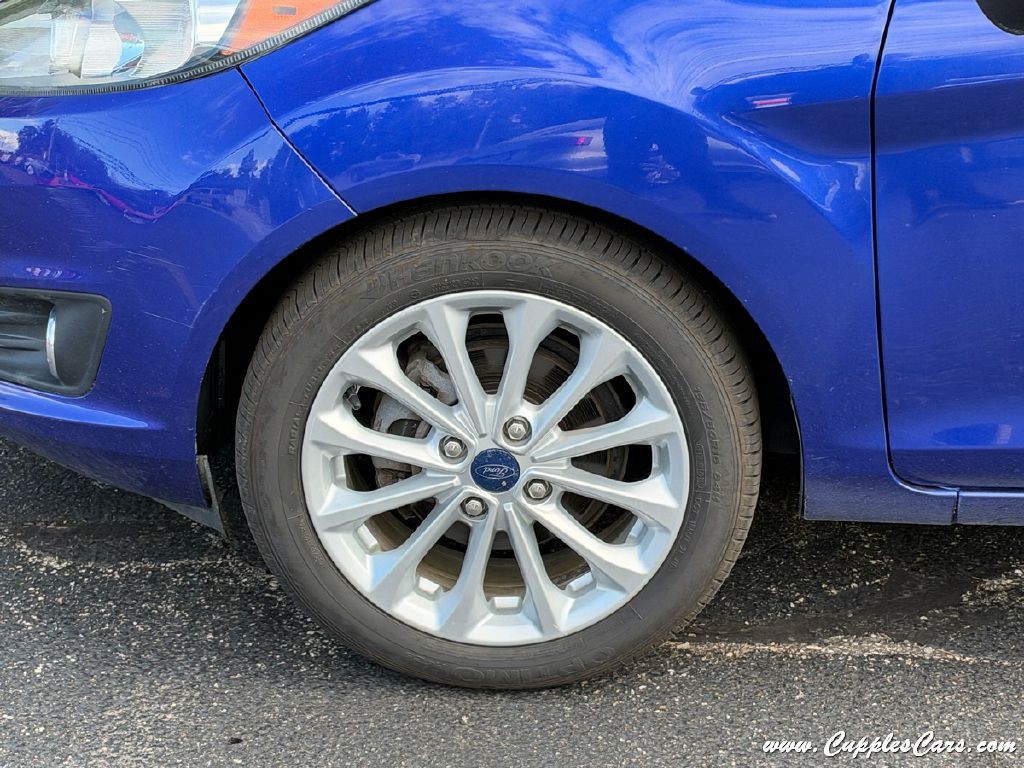 2014 Ford Fiesta Image 36