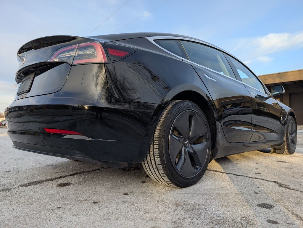 2019 Tesla Model 3 Image 13
