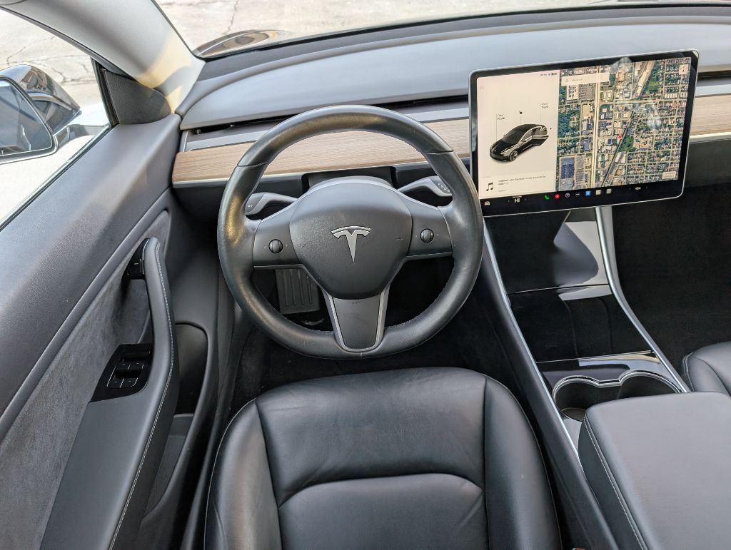 2019 Tesla Model 3 Image 16