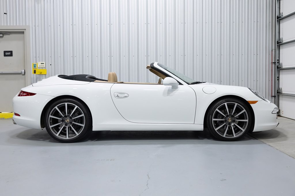 2013 Porsche 911 Image 9