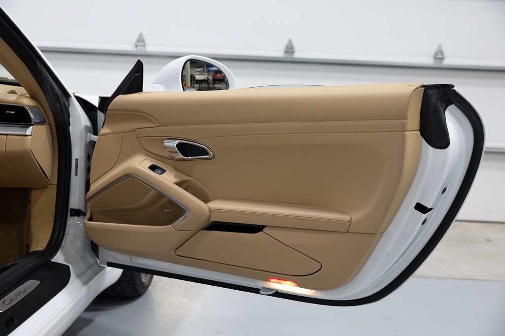 2013 Porsche 911 Image 24
