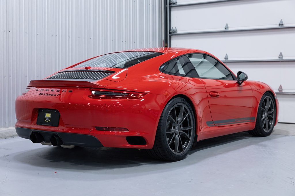 2018 Porsche 911 Image 8