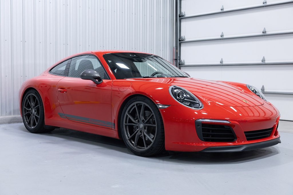 2018 Porsche 911 Image 11