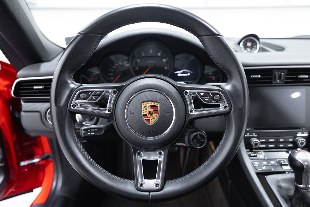 2018 Porsche 911 Image 29