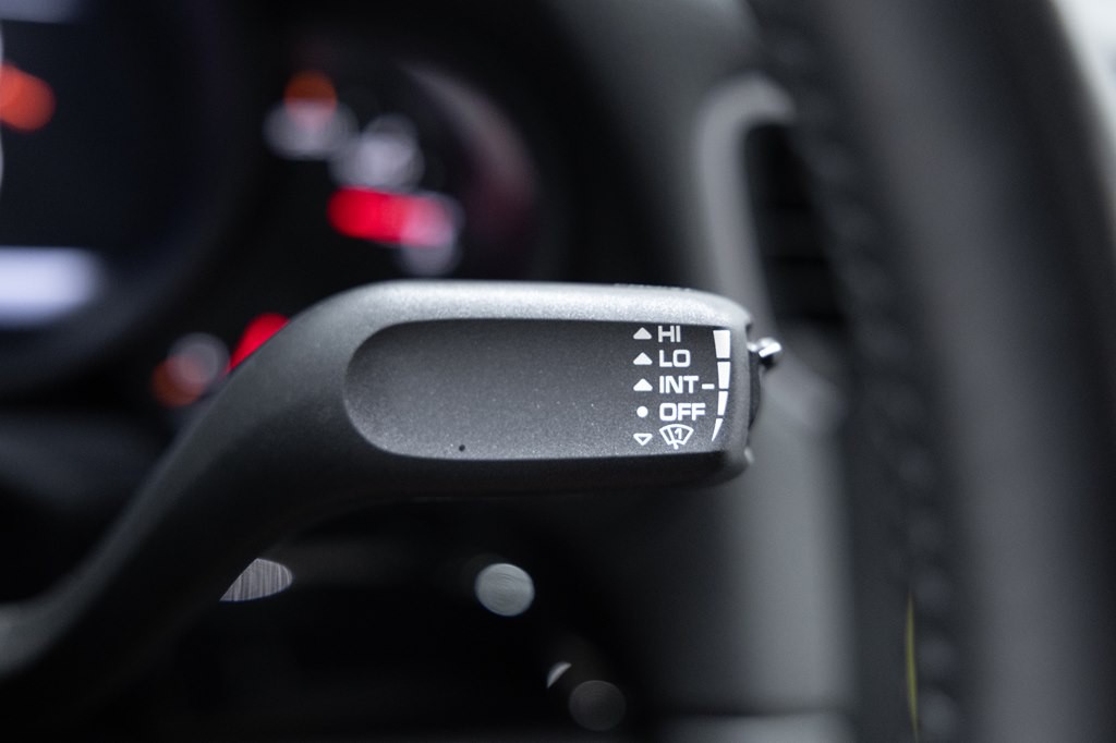 2018 Porsche 911 Image 35