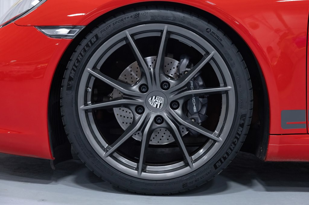 2018 Porsche 911 Image 68