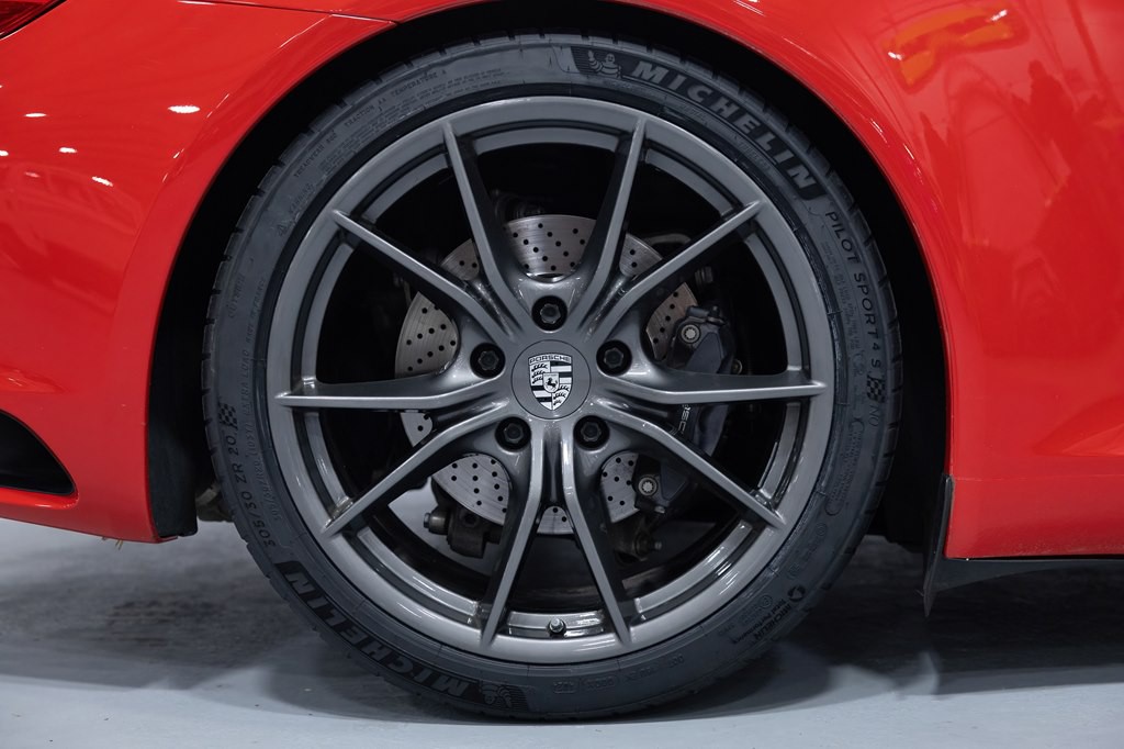 2018 Porsche 911 Image 70