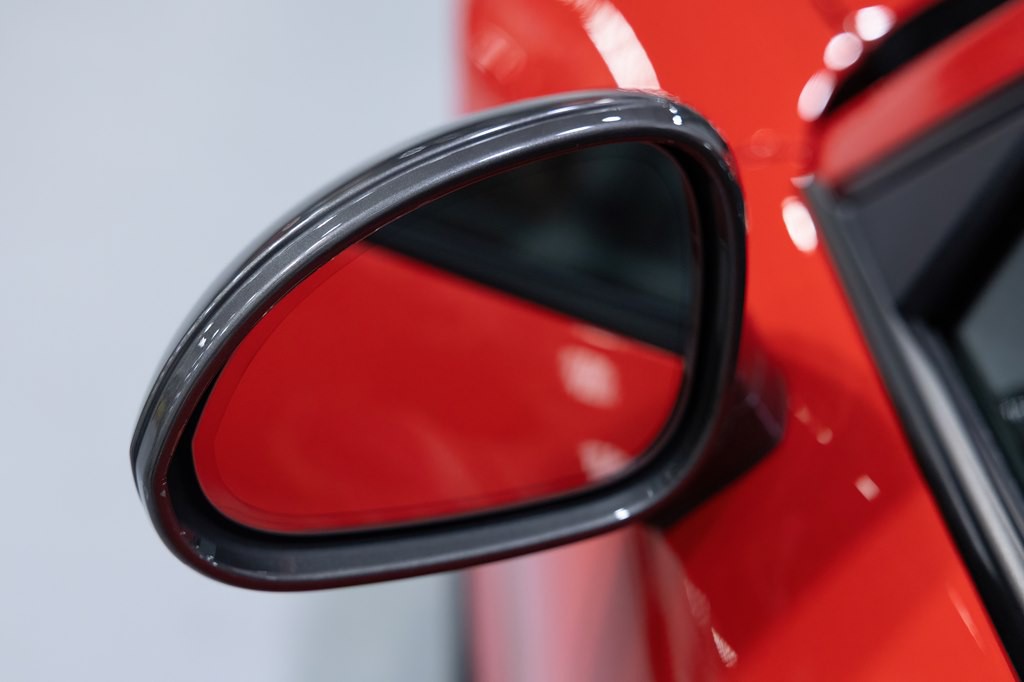 2018 Porsche 911 Image 80