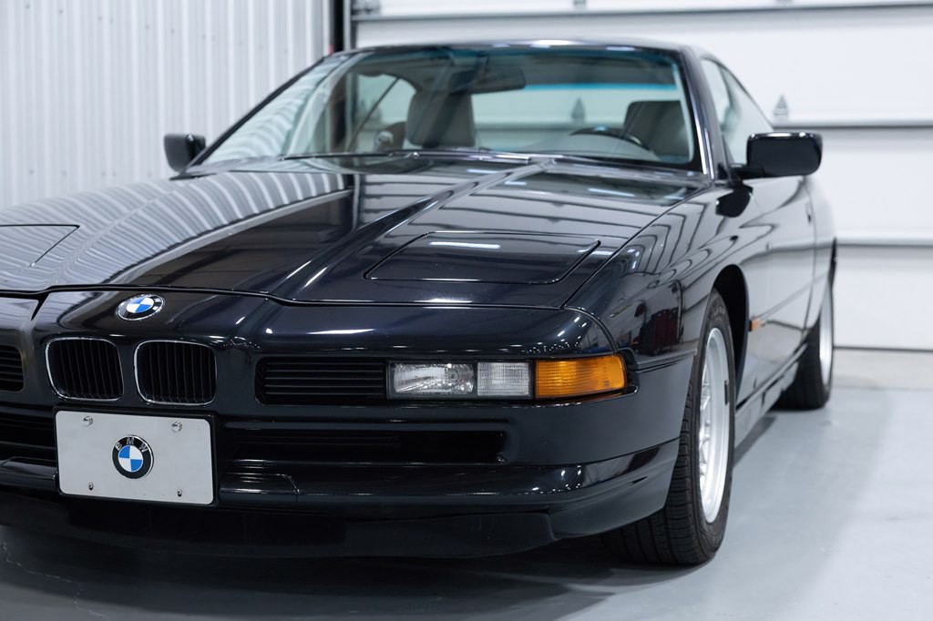 1997 BMW 8 Series Image 2