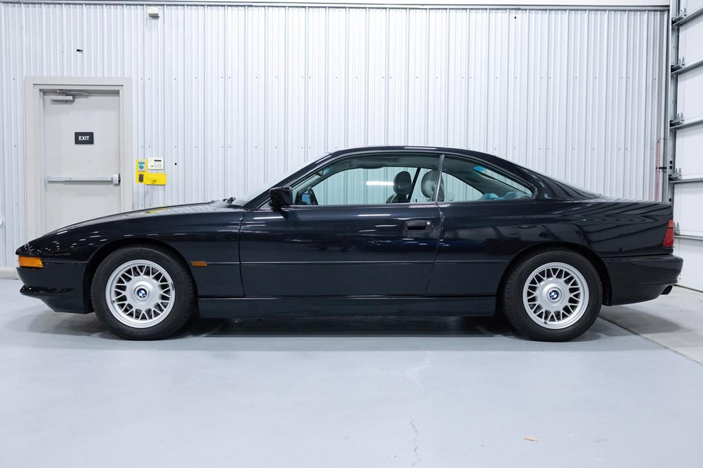 1997 BMW 8 Series Image 3