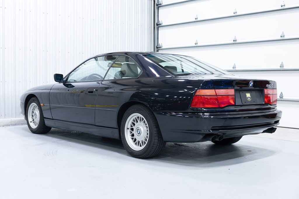 1997 BMW 8 Series Image 4