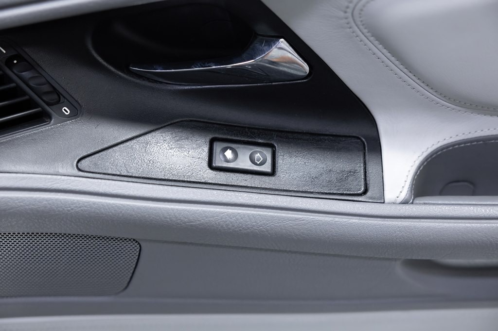 1997 BMW 8 Series Image 34