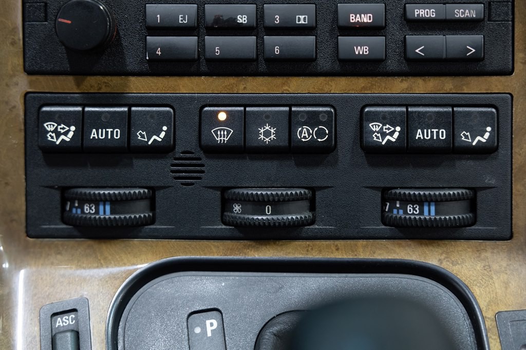 1997 BMW 8 Series Image 48