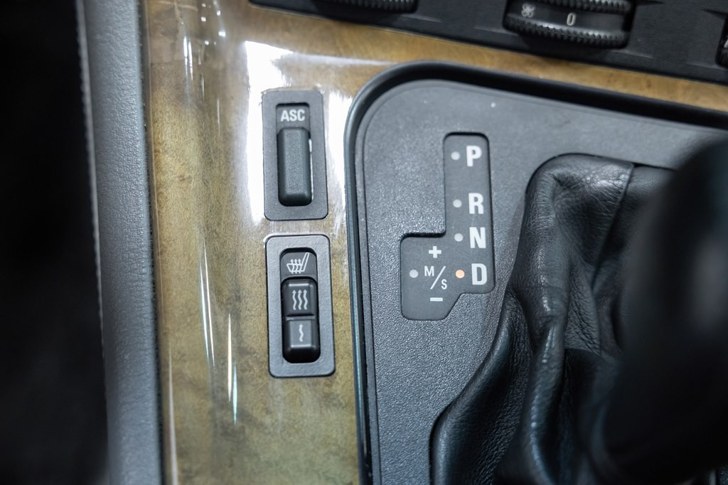 1997 BMW 8 Series Image 50