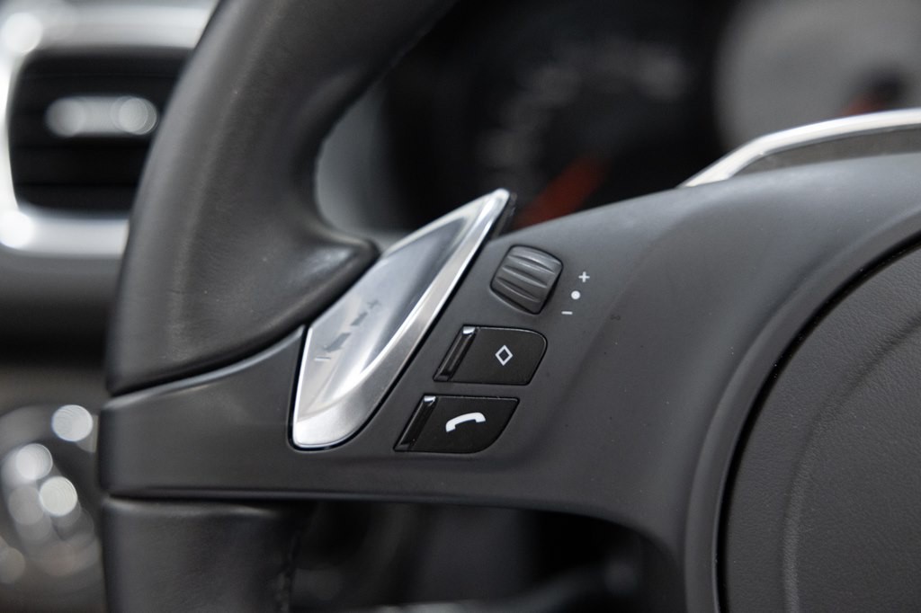 2015 Porsche Boxster Image 36