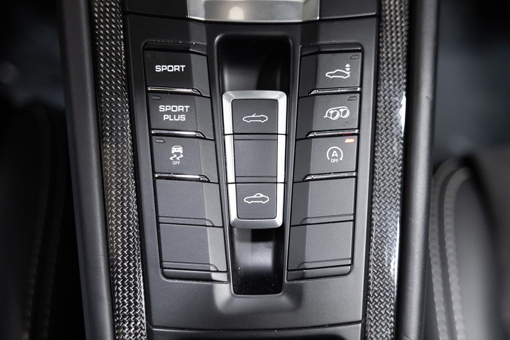 2015 Porsche Boxster Image 61