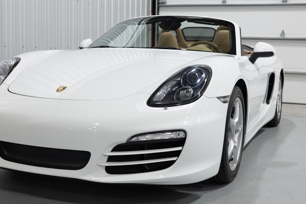 2013 Porsche Boxster Image 2