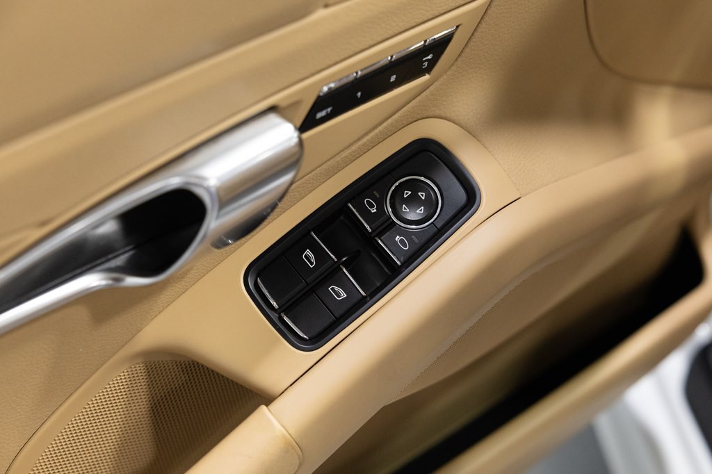 2013 Porsche Boxster Image 89