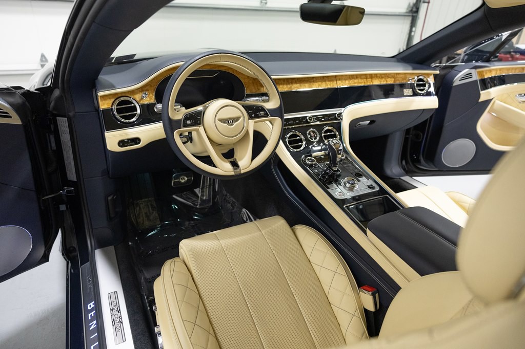 2020 Bentley Continental Image 15