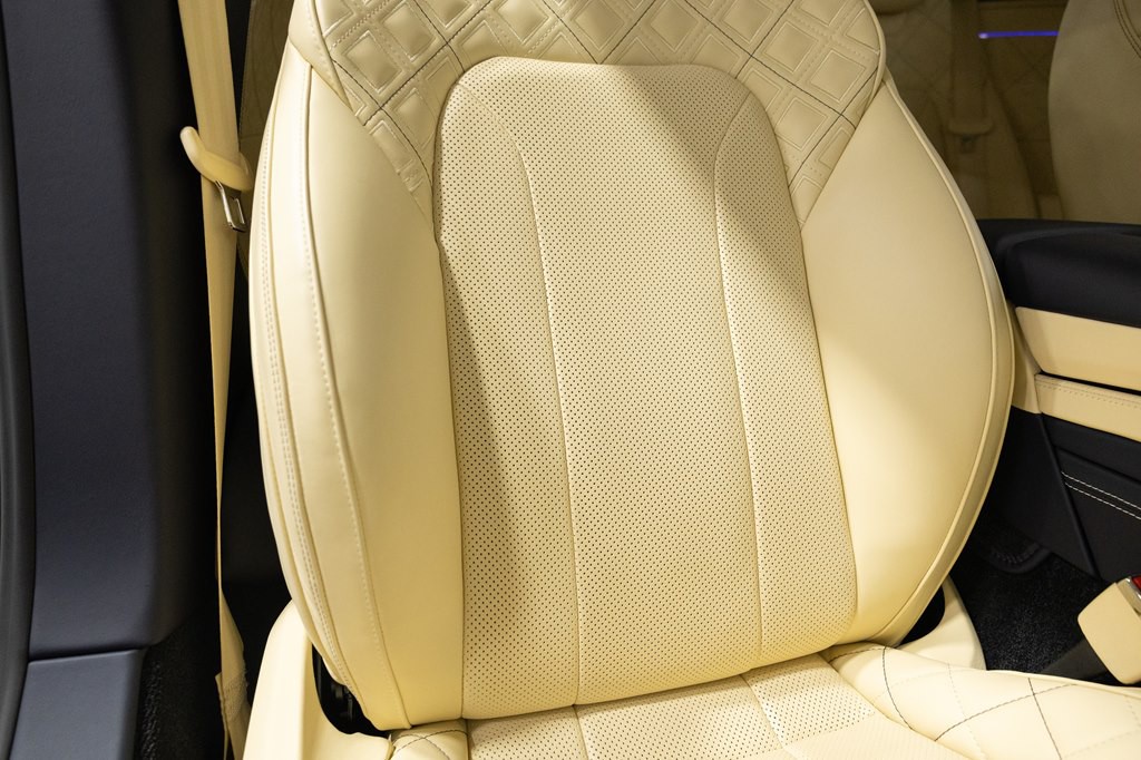 2020 Bentley Continental Image 21
