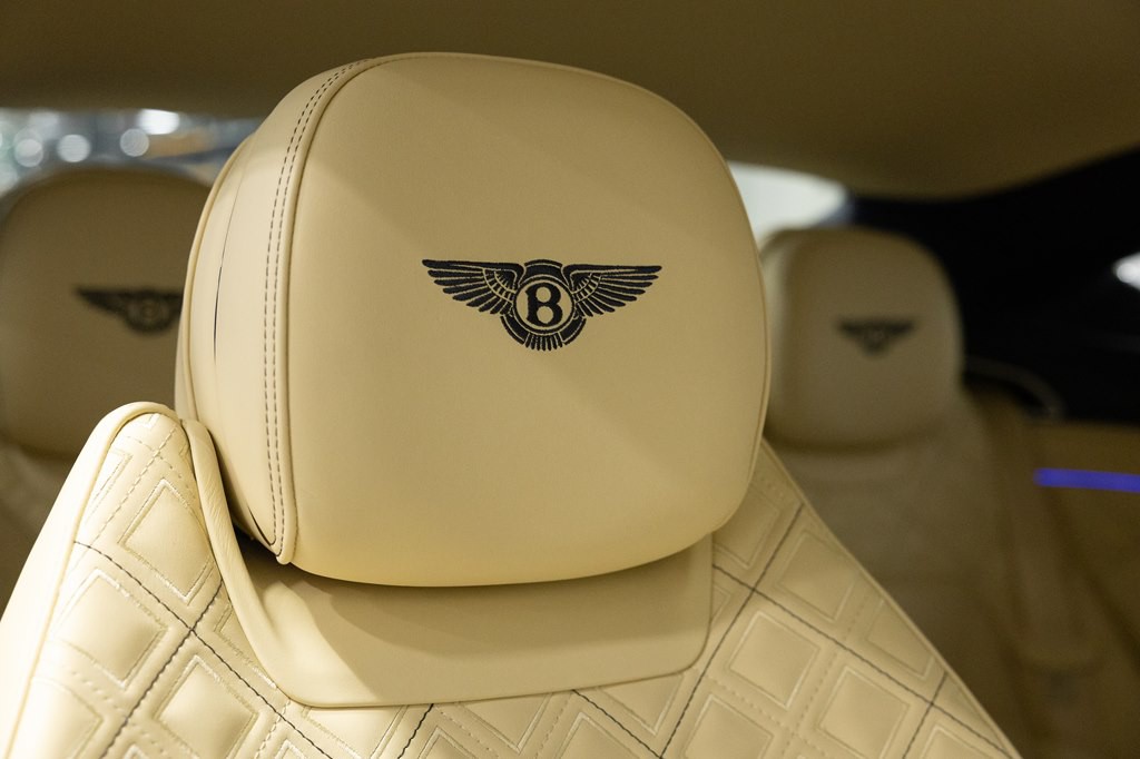 2020 Bentley Continental Image 22