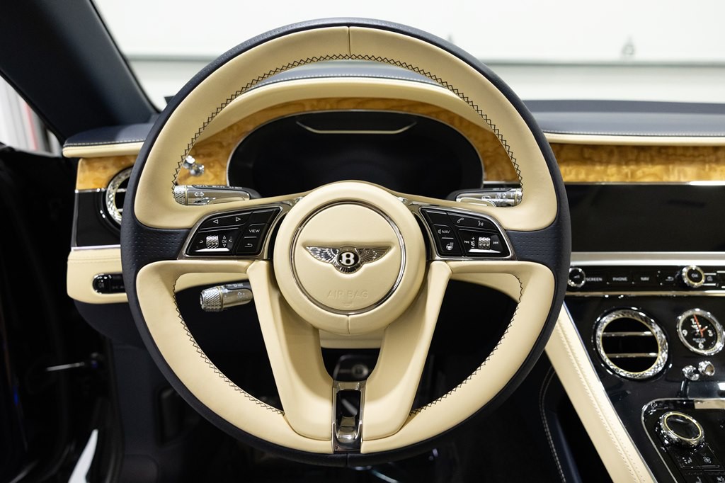 2020 Bentley Continental Image 32
