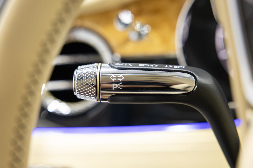 2020 Bentley Continental Image 33